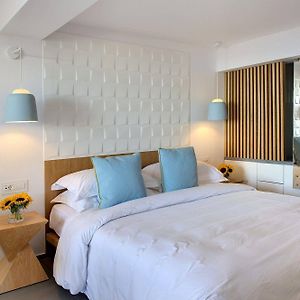 Onar Junior Suite Side Sea View